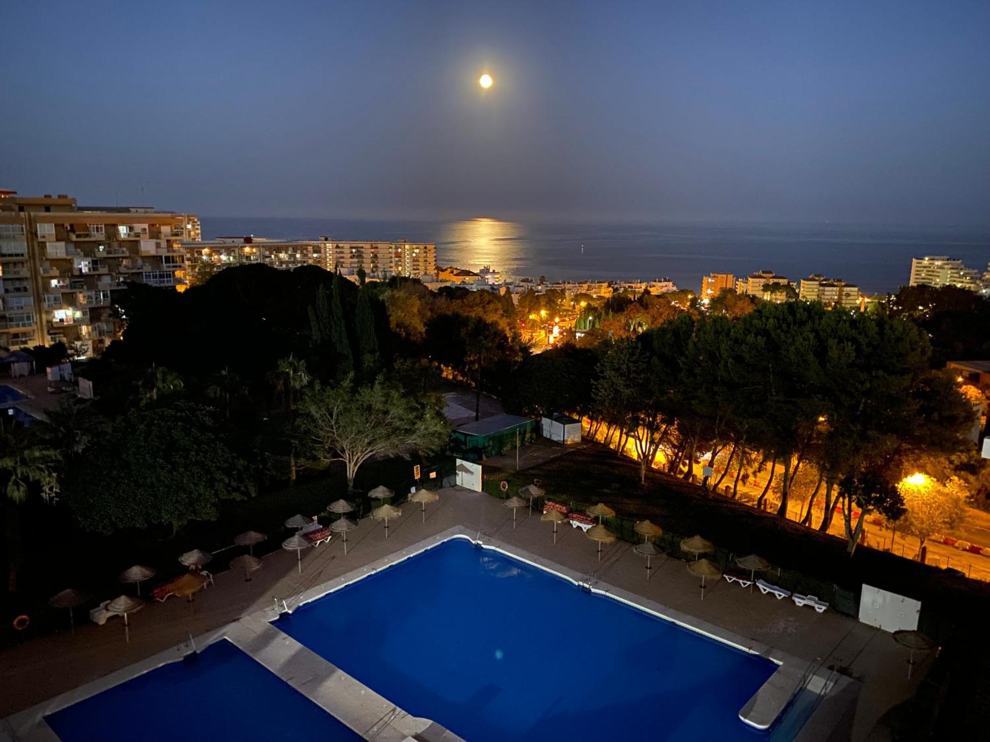 Hercules Estudio Con Vistas Al Mar Benalmadena Exterior photo